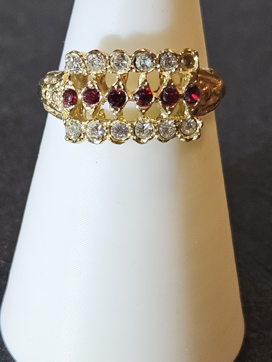 Jewelry - Vintage Style Gold Ring with Red and Clear Stones. Size 8